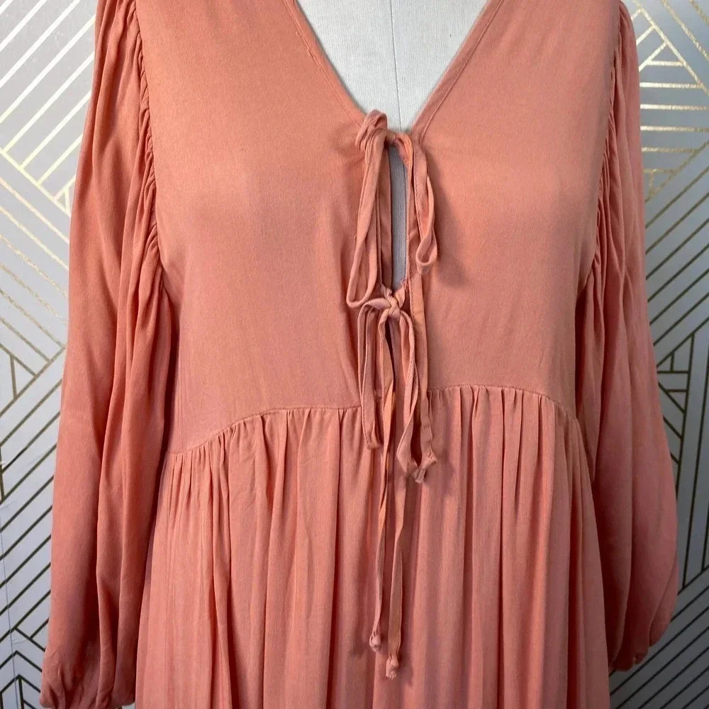 Young Fabulous &‎ Broke Dawn Dress in Peach